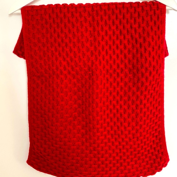 Soft Circle Scarf - Picture 2 of 3